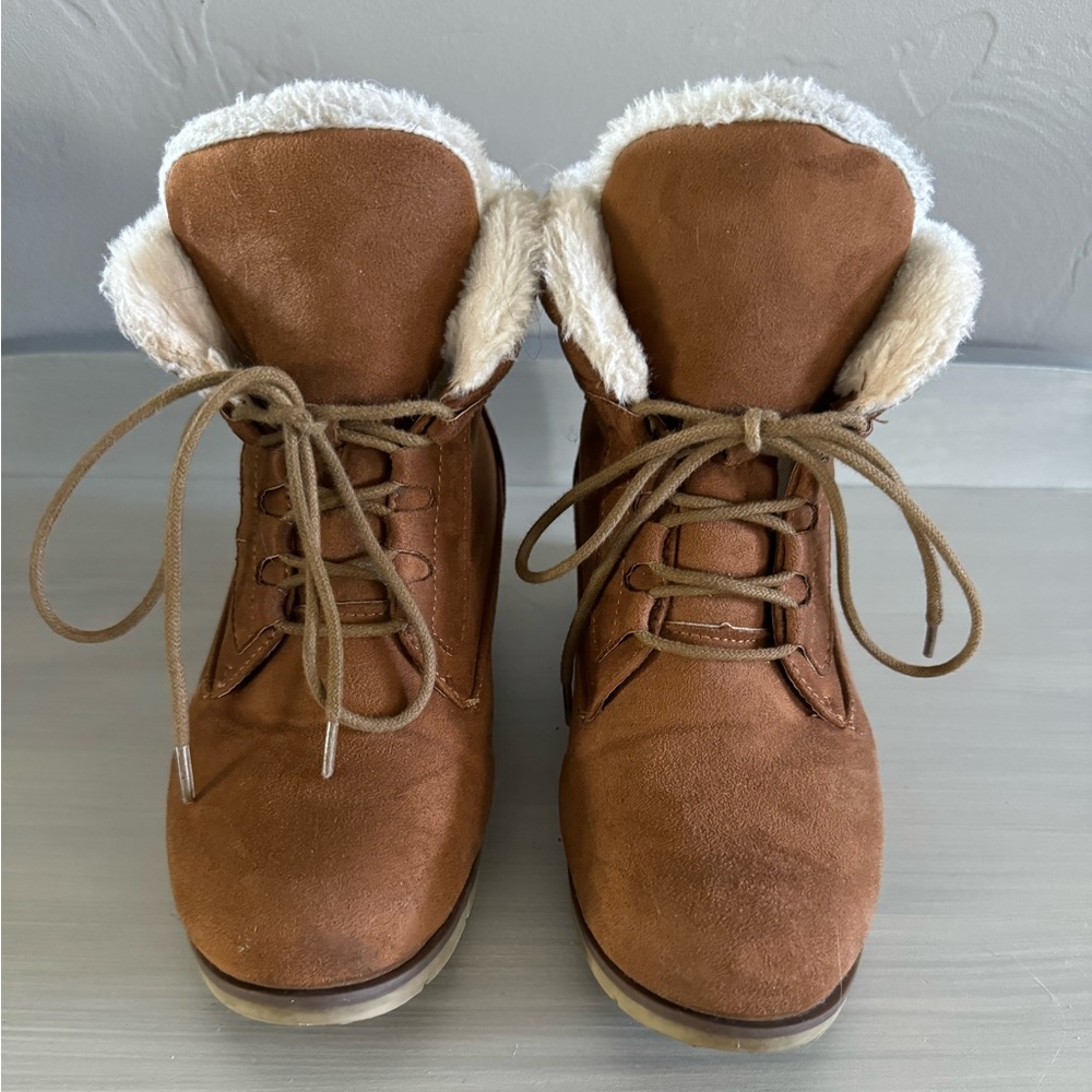 Size 5!  Faux Suede and Fur Booties